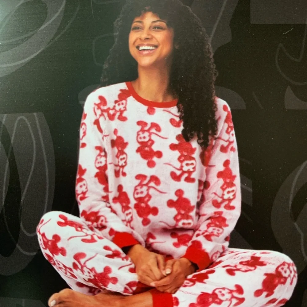Cozy Fleece Mickey Mouse Pajama Set